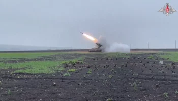 ПВО работает в небе над Курском