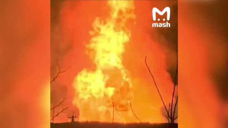 Взрыв произошел на главной линии газопровода в Иране Взрыв произошел на главной линии газопровода в Иране