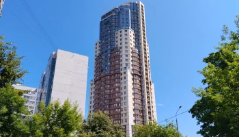 Крупное помещение для бизнеса в Строгине выставили на городские торги