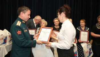 Участник СВО Эльдар Шарипов встретился с активистами Восточного Дегунина