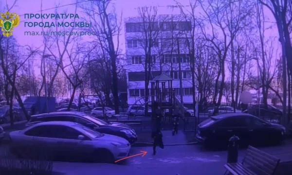 Водитель сбил восьмилетнего ребенка во дворе на юге Москвы