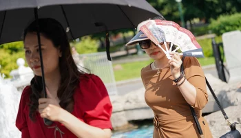 Провоцирует агрессию: врач Филинова объяснила, как жара влияет на настроение