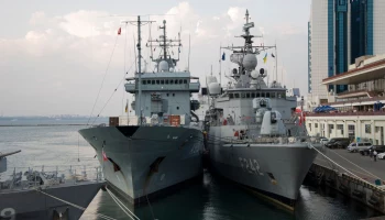 Шесть главных ударных кораблей НАТО прибыли в столицу Эстонии