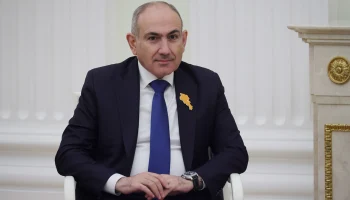 Правительство Армении во главе с Пашиняном ушло в отставку