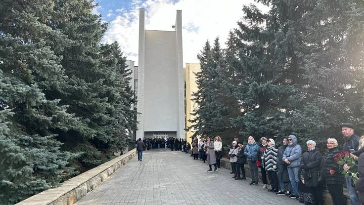 Церемония прощания с телеведущим Юрием Николаевым началась в Москве