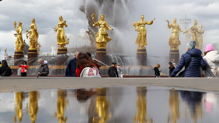 Гости выставки Русского музея на ВДНХ могут посетить экскурсию о советской Москве Гости выставки Русского музея на ВДНХ могут посетить экскурсию о советской Москве