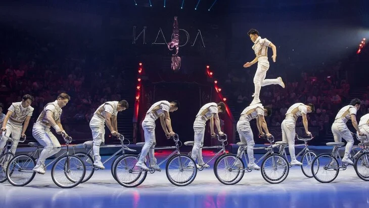 Семьи с детьми приглашают на гала-шоу "Идола-2025" и экскурсии по киностудии Семьи с детьми приглашают на гала-шоу "Идола-2025" и экскурсии по киностудии