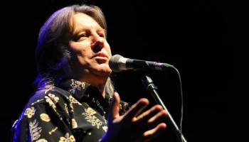 Певец Юрий Лоза раскритиковал российских исполнителей за каверы на День Победы