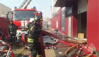 Открытое горение в здании на Бережковской набережной в Москве ликвидировано