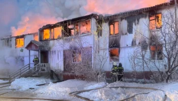 Четыре человека пострадали при пожаре в жилом доме на Ямале