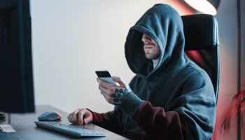 Пенсионерка из Читы отдала мошеннику почти 9 млн рублей