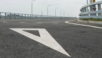 Уровень безопасности дорожного движения повысили на участке Калужского шоссе в ТиНАО