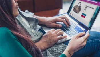 Около 30% москвичей рассказали, что сталкивались с мошенниками на маркетплейсах