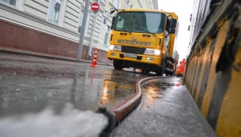 Городские службы Москвы работают в усиленном режиме из-за непогоды