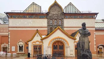 Специалисты восстановят резные двери главного здания Третьяковской галереи Специалисты восстановят резные двери главного здания Третьяковской галереи