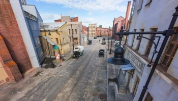 Зарубежные кинематографисты восхитились декорациями кинопарка "Москино"