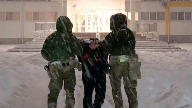 Суд Адыгеи арестовал задержанного за подготовку теракта в школе Суд Адыгеи арестовал задержанного за подготовку теракта в школе