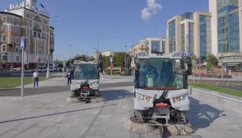 Собянин: Начали применение новейших уборочных машин российского производства