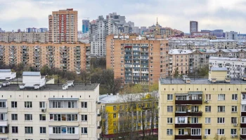 Стартовали работы по капремонту крыш жилых домов