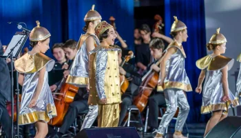 Юных москвичей пригласили на детский фестиваль искусств «Январские вечера»