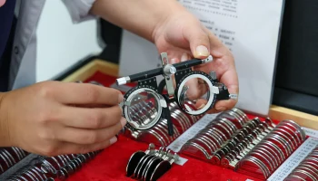 Офтальмолога из Клина уволили из-за отказа перейти на 39-часовую рабочую неделю Офтальмолога из Клина уволили из-за отказа перейти на 39-часовую рабочую неделю