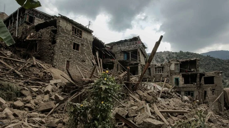 Число погибших при землетрясении в Афганистане превысило 2,2 тысячи человек Число погибших при землетрясении в Афганистане превысило 2,2 тысячи человек