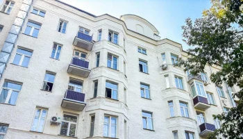 В Москве по программе капремонта привели в порядок 65 домов с аттиками