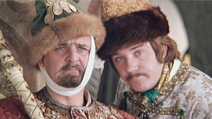 Минпросвещения составило список из 100 фильмов, обязательных к показу школьникам Минпросвещения составило список из 100 фильмов, обязательных к показу школьникам