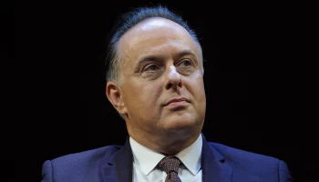 Директор театра имени Вахтангова Крок поздравил с назначениями Машкова и Богомолова