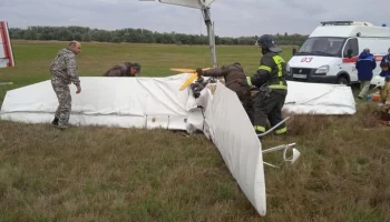 Легкомоторный самолет упал в Алтайском крае