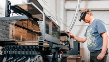 Собянин: Москва помогает расширению производств инновационной продукции