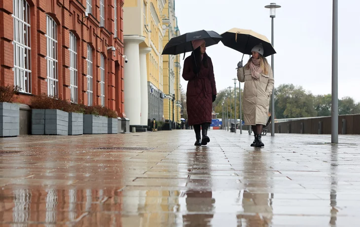 Синоптики предупредили москвичей о дожде и порывах ветра 19 апреля