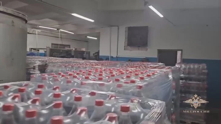 В Смоленской области изъяты 38 тысяч бутылок поддельной Coca-Cola В Смоленской области изъяты 38 тысяч бутылок поддельной Coca-Cola