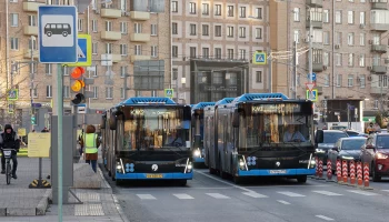 Психолог Булгакова рассказала, какое место выбрать в переполненном автобусе