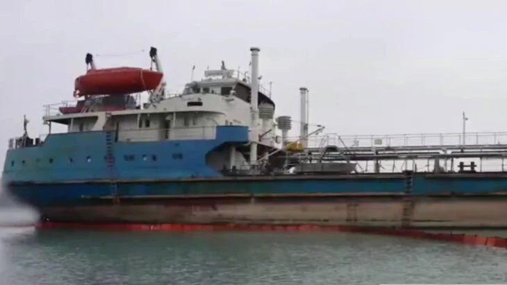 Владельцы танкеров "Волгонефть" предложили создать фонды для компенсации ущерба Владельцы танкеров "Волгонефть" предложили создать фонды для компенсации ущерба