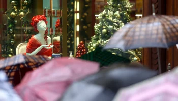 Выше климатической нормы: москвичам пообещали теплые выходные