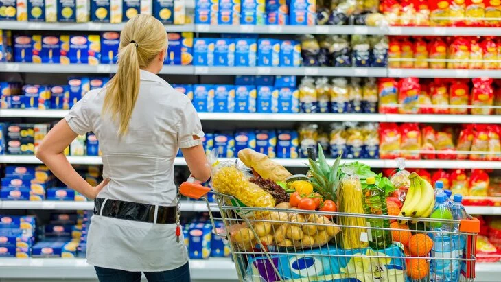 "Известия": в России могут пересмотреть цены на продукты "Известия": в России могут пересмотреть цены на продукты