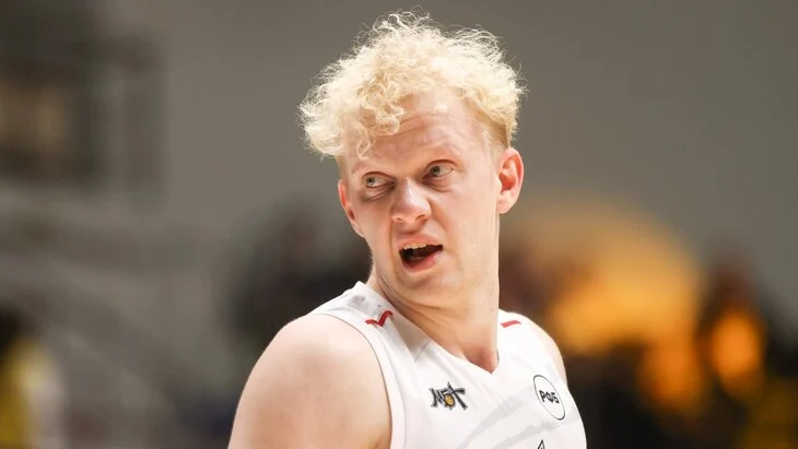 Адвокат Жорин: баскетболист Касаткин может получить 20 лет за киберпреступления в США Адвокат Жорин: баскетболист Касаткин может получить 20 лет за киберпреступления в США