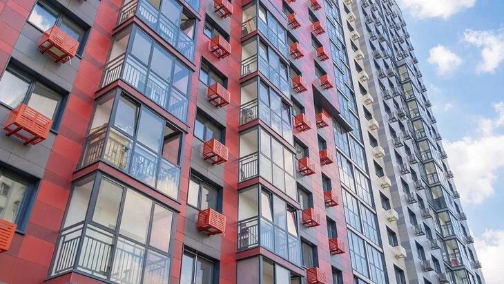 Жители 95 районов Москвы приступили к переселению по программе реновации