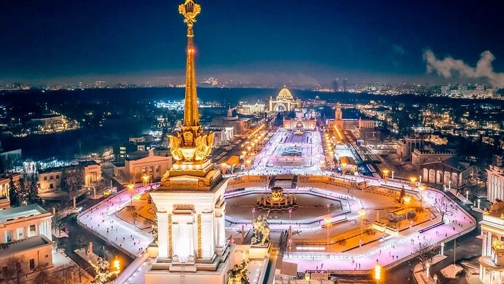 Каток на ВДНХ откроется 25 ноября Каток на ВДНХ откроется 25 ноября