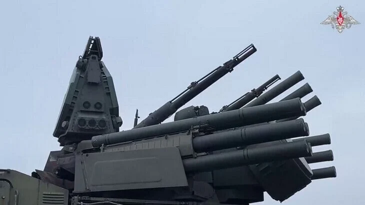 Средства ПВО за ночь уничтожили 51 БПЛА над российскими регионами Средства ПВО за ночь уничтожили 51 БПЛА над российскими регионами