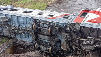 Тело третьего погибшего найдено на месте схода поезда в Коми