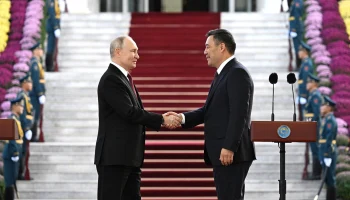 Путин начал переговоры с Жапаровым в Киргизии