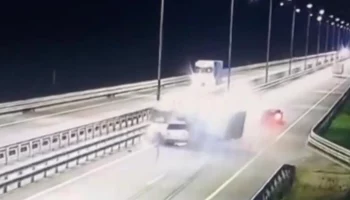 Четыре человека погибли в ДТП с грузовиком и двумя легковушками под Тверью