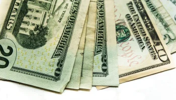 Международные резервы России выросли на 0,5 млрд долларов за неделю