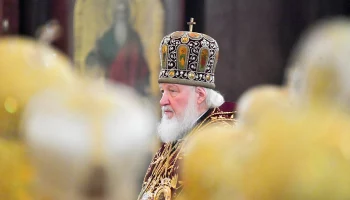 Патриарх Кирилл начал праздничное богослужение в Троице-Сергиевой лавре