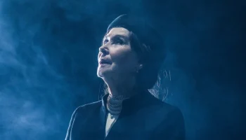 Прощание с артисткой Петерсон пройдет в Театре Вахтангова в Москве