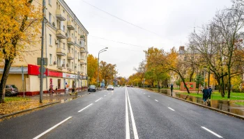 Специалисты обновили асфальт на улице&nbsp;Летчика Бабушкина на северо-востоке Москвы