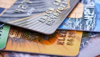 ЦБ заявил, что проблема "банковского рабства" в России почти решена