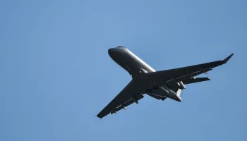 Самолет Москва &mdash; Оренбург подал сигнал тревоги и повернул на Нижний Новгород